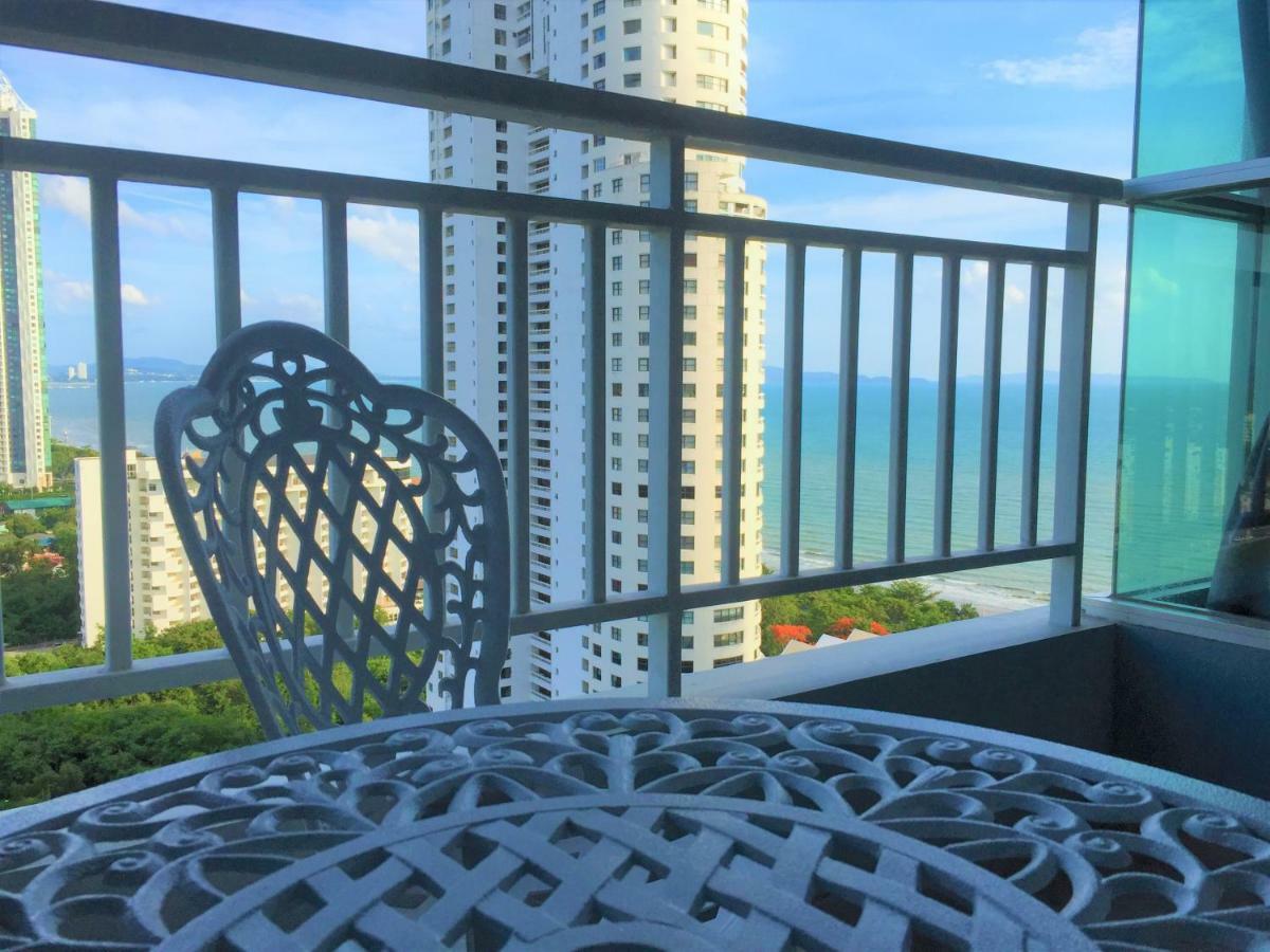 Cosy Lumpini Beachfront One Bedroom Jomtein Praia de Jomtien Exterior foto